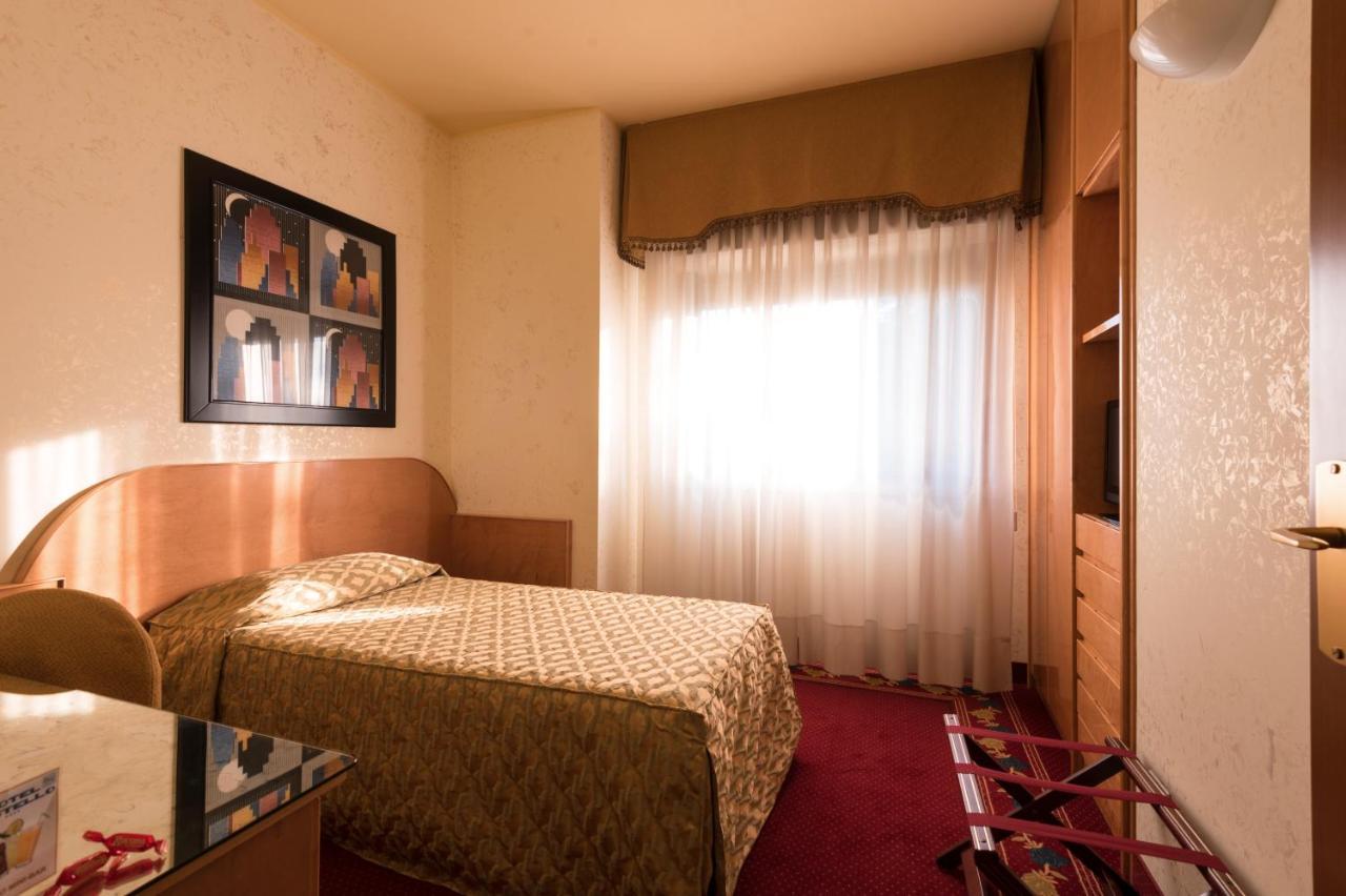 Hotel Castello Artemide Congressi Castel San Pietro Terme Kültér fotó