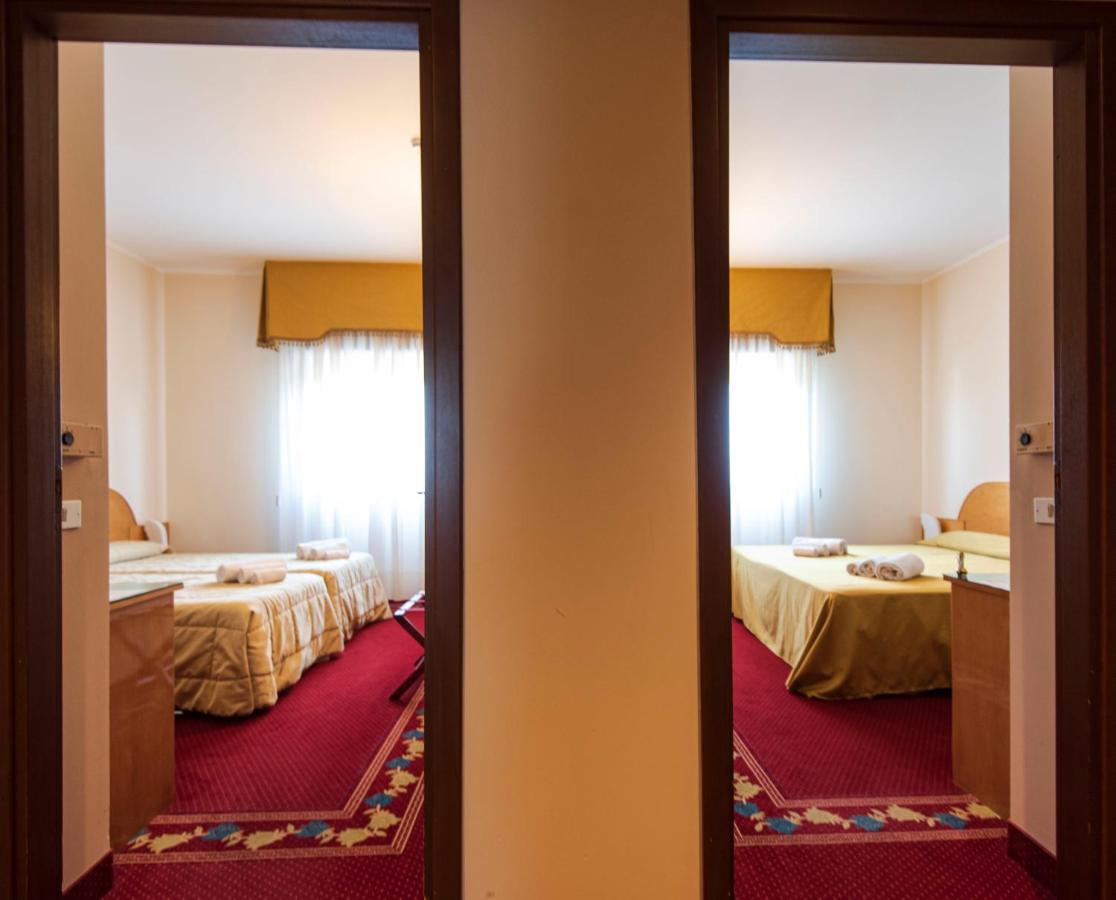 Hotel Castello Artemide Congressi Castel San Pietro Terme Kültér fotó
