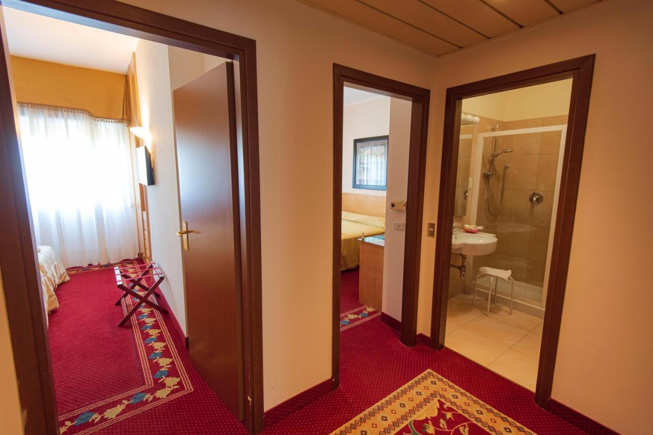 Hotel Castello Artemide Congressi Castel San Pietro Terme Kültér fotó