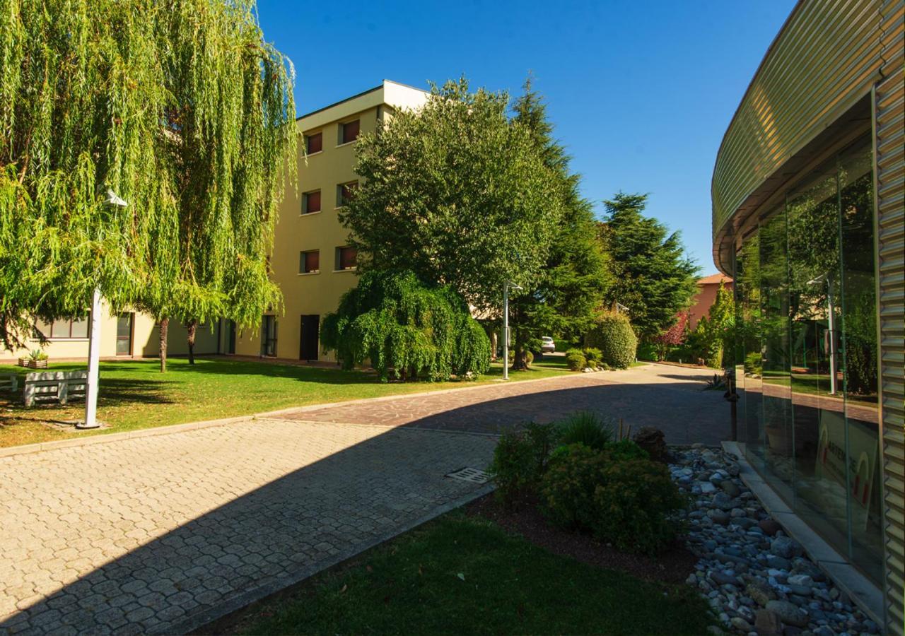 Hotel Castello Artemide Congressi Castel San Pietro Terme Kültér fotó